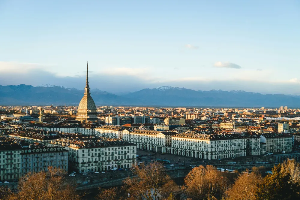 Vol annulé à Turin? Connaissez vos droits et obtenez une compensation