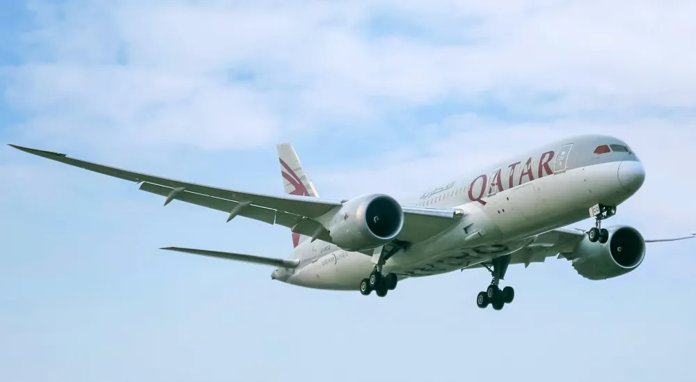 Искове за обезщетение при проблеми с полети на Qatar Airways
