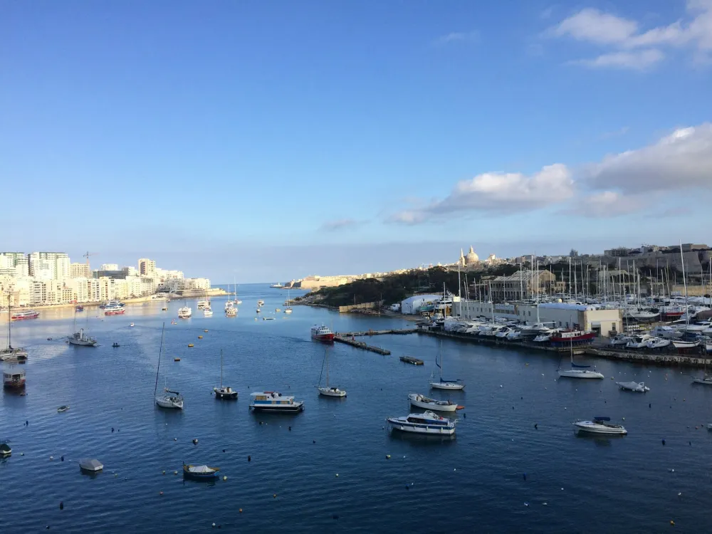 Delayed Flight in Valletta: Know Your Rights and How to Claim Compensation